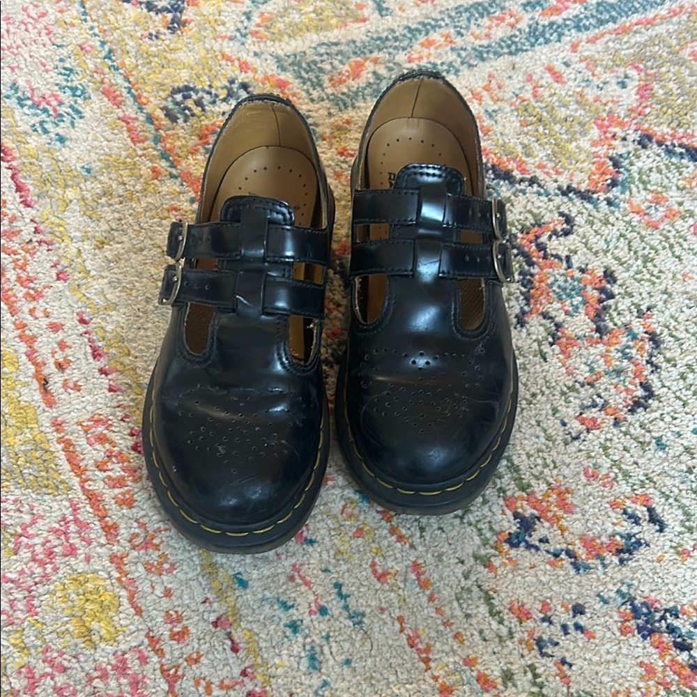 Mary Jane Dr. Martens 8065